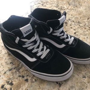 Vans High top GUC size 6Y